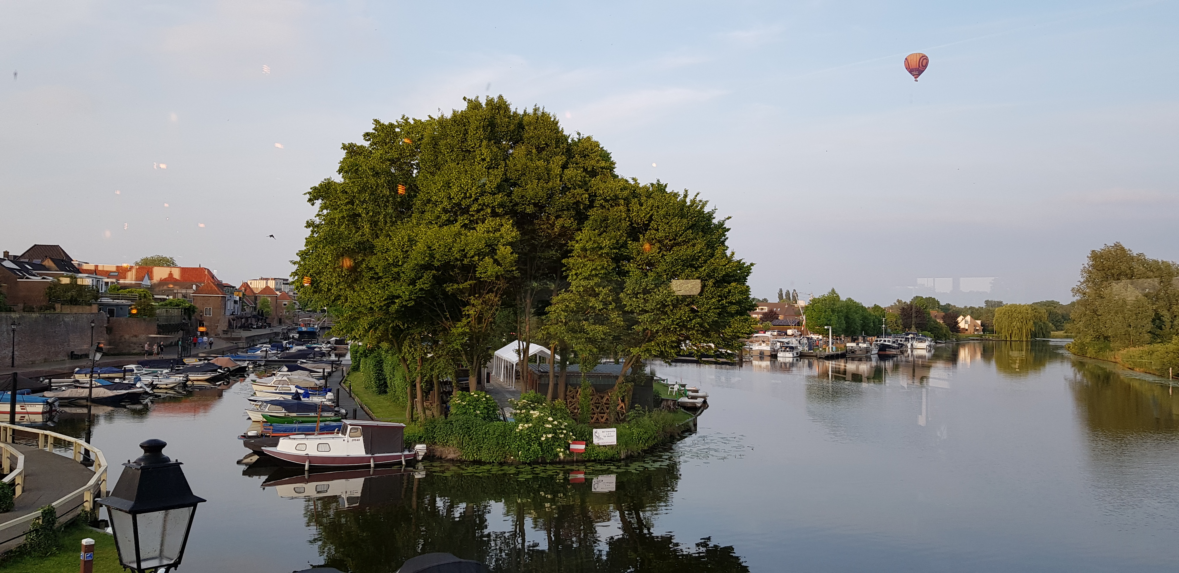 The river Linge and Leerdam